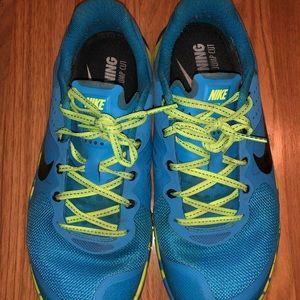 Women NIKE Metcon 2s Size 7.5